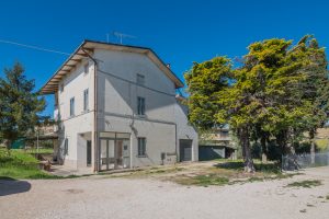Casa singola in vendita in Contrada Salette a Fermo