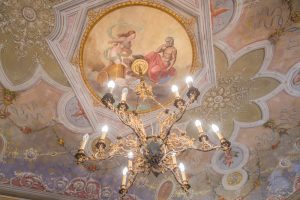 L’Agenzia Immobiliare Puzielli propone prestigioso piano nobile con affreschi in vendita nel cent (29)