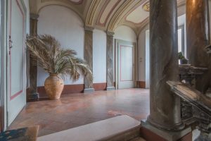 L’Agenzia Immobiliare Puzielli propone prestigioso piano nobile con affreschi in vendita nel cent (6)