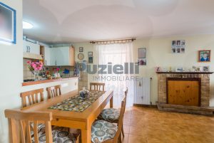 L’Agenzia Immobiliare Puzielli, propone casa in vendita nel centro storico di Fermo (5)