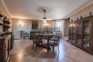 L’Agenzia Immobiliare Puzielli, propone casa con terrazzo in vendita nel centro storico di Fermo (5)
