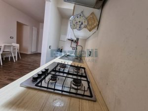 L’Agenzia Immobiliare Puzielli propone appartamento ristrutturato nel centro storico di Fermo (10)