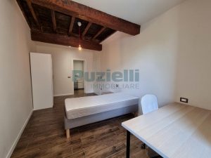 L’Agenzia Immobiliare Puzielli propone appartamento ristrutturato nel centro storico di Fermo (24)