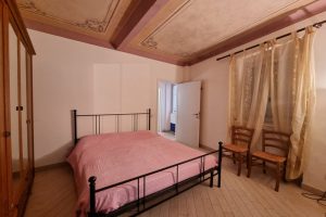 L’Agenzia Immobiliare Puzielli, propone bilocale in vendita nel centro storico di Fermo (13)