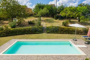 L’Agenzia Immobiliare Puzielli propone casale ad uso bed and breakfast con piscina (17)