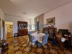 L'Agenzia Immobiliare Puzielli propone appartamento in vendita a Montegranaro (7)
