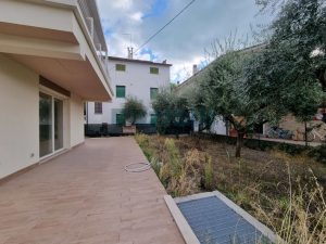 L’Agenzia Immobiliare Puzielli propone appartamento con giardino e garage a Porto San Giorgio (14)
