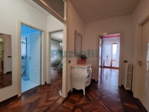 L’Agenzia Immobiliare Puzielli propone appartamento con giardino privato a Grottazzoli (26)