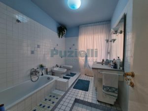 L’Agenzia Immobiliare Puzielli propone appartamento con giardino privato a Grottazzoli (36)