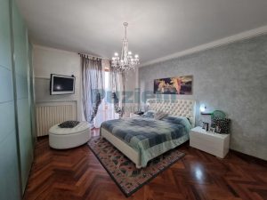 L’Agenzia Immobiliare Puzielli propone appartamento con giardino privato a Grottazzoli (41)