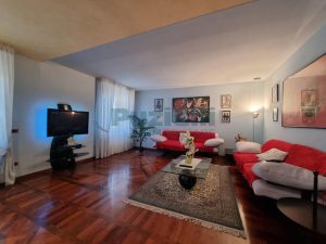 L’Agenzia Immobiliare Puzielli propone appartamento con giardino privato a Grottazzoli (7)