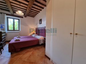 L’Agenzia Immobiliare Puzielli propone casale ristrutturato in vendita a Monteleone di Fermo nelle Marche (17)