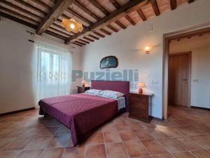 L’Agenzia Immobiliare Puzielli propone casale ristrutturato in vendita a Monteleone di Fermo nelle Marche (27)