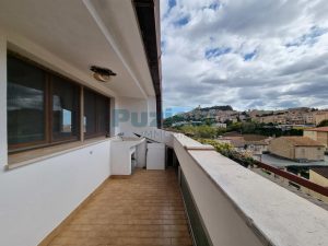 L’Agenzia Immobiliare Puzielli propone mansarda con terrazzo e garage in vendita a Fermo (21)