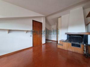 L’Agenzia Immobiliare Puzielli propone mansarda con terrazzo e garage in vendita a Fermo (9)