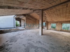 L’Agenzia Immobiliare Puzielli propone villa bifamiliare con giardino e garage a Grottazzolina (15)