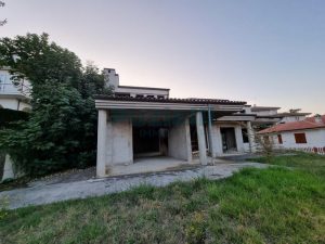 L’Agenzia Immobiliare Puzielli propone villa bifamiliare con giardino e garage a Grottazzolina (5)