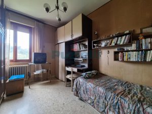 L'agenzia Immobiliare Puzielli propone casa singola con giardino in vendita a Petritol (36)