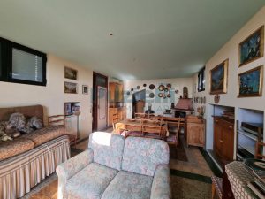 L’Agenzia Immobiliare Puzielli propone appartamento con terrazzo panoramico in vendita a Fermo (54)