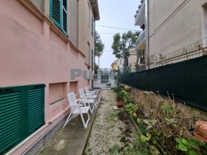 L’Agenzia Immobiliare Puzielli propone villa liberty con giardino a Porto San Giorgio (3)