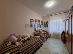 L'Agenzia Immobiliare Puzielli propone appartamento con garage in vendita a Capparuccia (30)
