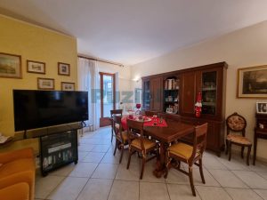L'Agenzia Immobiliare Puzielli propone appartamento con garage in vendita a Capparuccia (4)