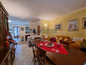 L'Agenzia Immobiliare Puzielli propone appartamento con garage in vendita a Capparuccia (5)