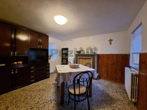 L'Agenzia Immobiliare Puzielli propone casa indipendente abitabile in vendita a Fermo (7)