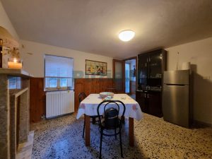L'Agenzia Immobiliare Puzielli propone casa indipendente abitabile in vendita a Fermo (9)