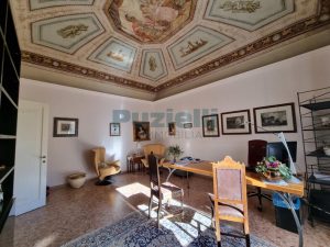 L'Agenzia Puzielli esclusivo appartamento e studio nel centro storico di Fermo (20)