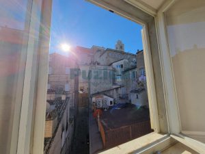 L'Agenzia Puzielli esclusivo appartamento e studio nel centro storico di Fermo (23)