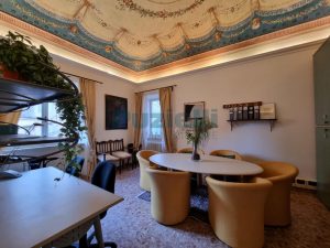L'Agenzia Puzielli esclusivo appartamento e studio nel centro storico di Fermo (24)