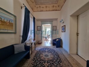 L'Agenzia Puzielli esclusivo appartamento e studio nel centro storico di Fermo (3)
