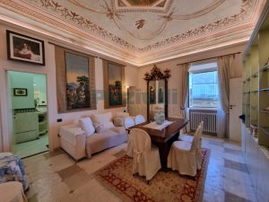 L'Agenzia Puzielli esclusivo appartamento e studio nel centro storico di Fermo (41)