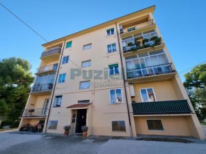 L’Agenzia Immobiliare Puzielli propone appartamento con balconi in vendita a Capodarco di Fermo (19)