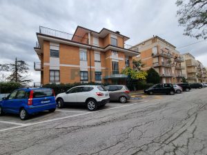 L’Agenzia Immobiliare Puzielli propone appartamento con vista panoramica (43)