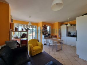 Appartamento con garage in vendita in zona Tirassegno (2)