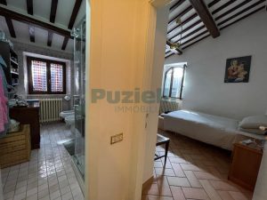 L’Agenzia Immobiliare Puzielli propone casa indipendente con garage in vendita a Ortezzano (11)