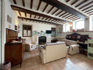 L’Agenzia Immobiliare Puzielli propone casa indipendente con garage in vendita a Ortezzano (3)