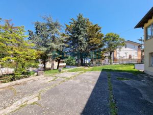 L'Agenzia Immobiliare Puzielli propone villa in vendita a Fermo (13)