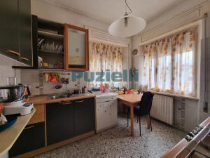 L'Agenzia Immobiliare Puzielli propone villa in vendita a Fermo (35)