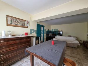 L'Agenzia Immobiliare Puzielli propone villa in vendita a Fermo (37)