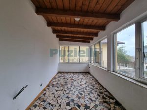 L'Agenzia Immobiliare Puzielli propone villa in vendita a Fermo (48)