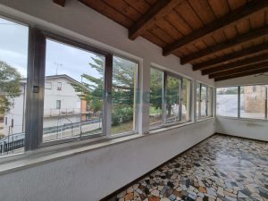L'Agenzia Immobiliare Puzielli propone villa in vendita a Fermo (49)