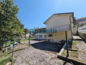 L'Agenzia Immobiliare Puzielli propone villa in vendita a Fermo (5)