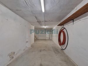 L'Agenzia Immobiliare Puzielli propone villa in vendita a Fermo (69)