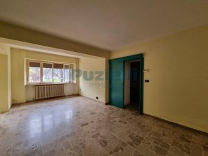 L'Agenzia Immobiliare Puzielli propone villa in vendita a Fermo (74)