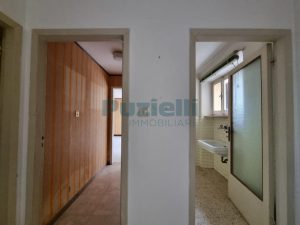 L'Agenzia Immobiliare Puzielli propone villa in vendita a Fermo (81)